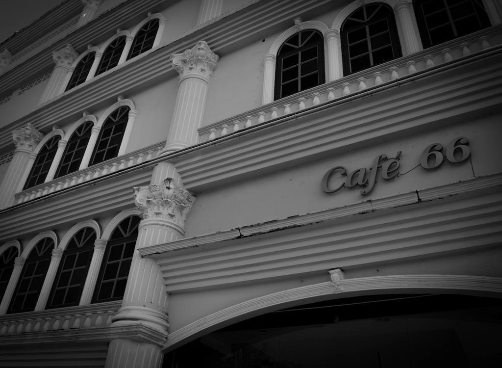 Cafe 66 Vandrerhjem